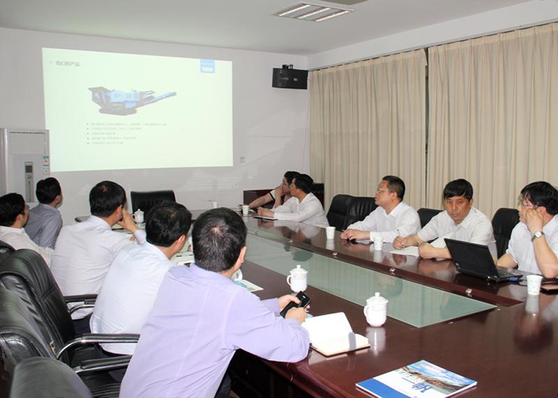 ���(y��ng)��ί��ӛ�Ε����W�Rһ���{(di��o)����I(y��)�l(f��)չ��r