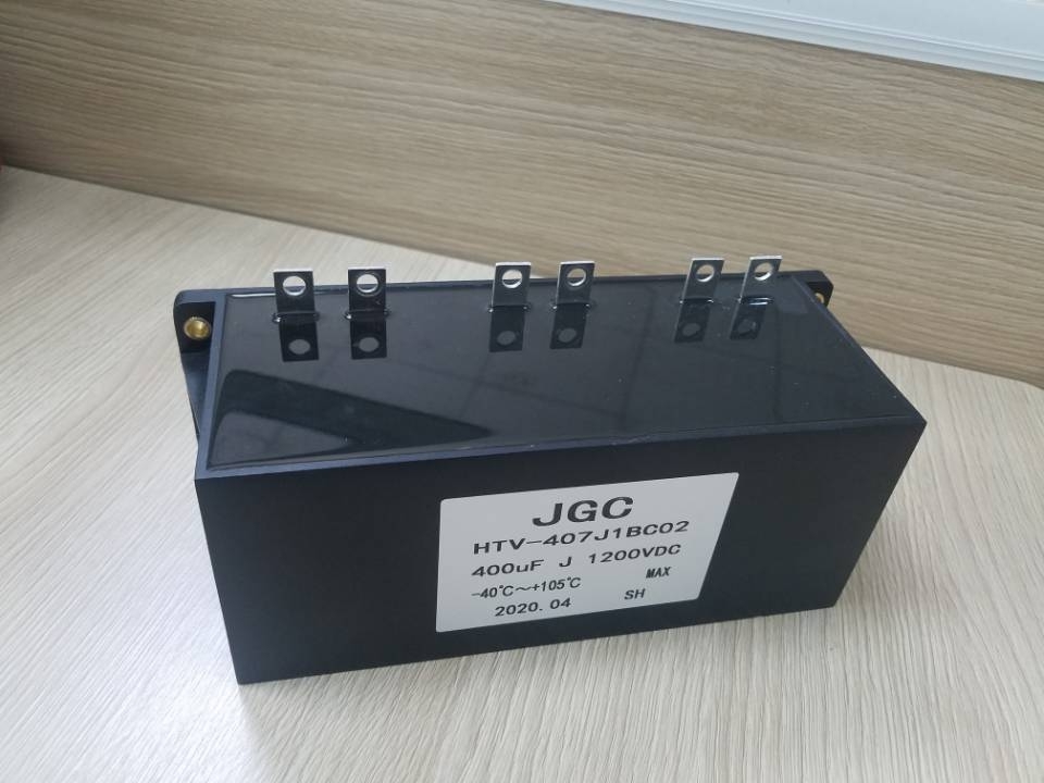 新能源汽車(chē)專(zhuān)用DC-LINK電容 直流直撐電容 濾波電容 儲(chǔ)能電容 母線(xiàn)直撐電容(圖2)